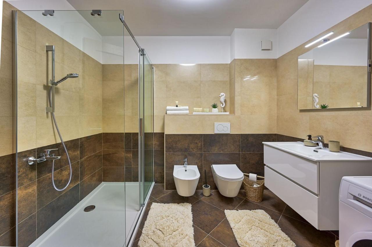 Apartment Zala With Private Pool Ližnjan Eksteriør bilde
